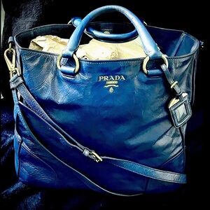 SOLD!!Prada/2- Way Tote/Cobalt Periwinkle-two Tone ReadDescription /DB/Wow 🤩